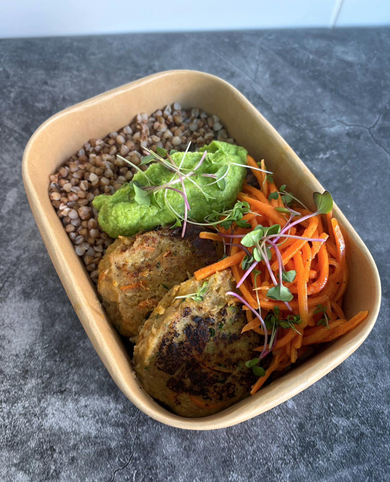 Высокобелковая веганская доставка Llévatelo